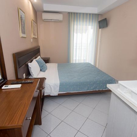 Aris Aparthotel Paralía Екстериор снимка