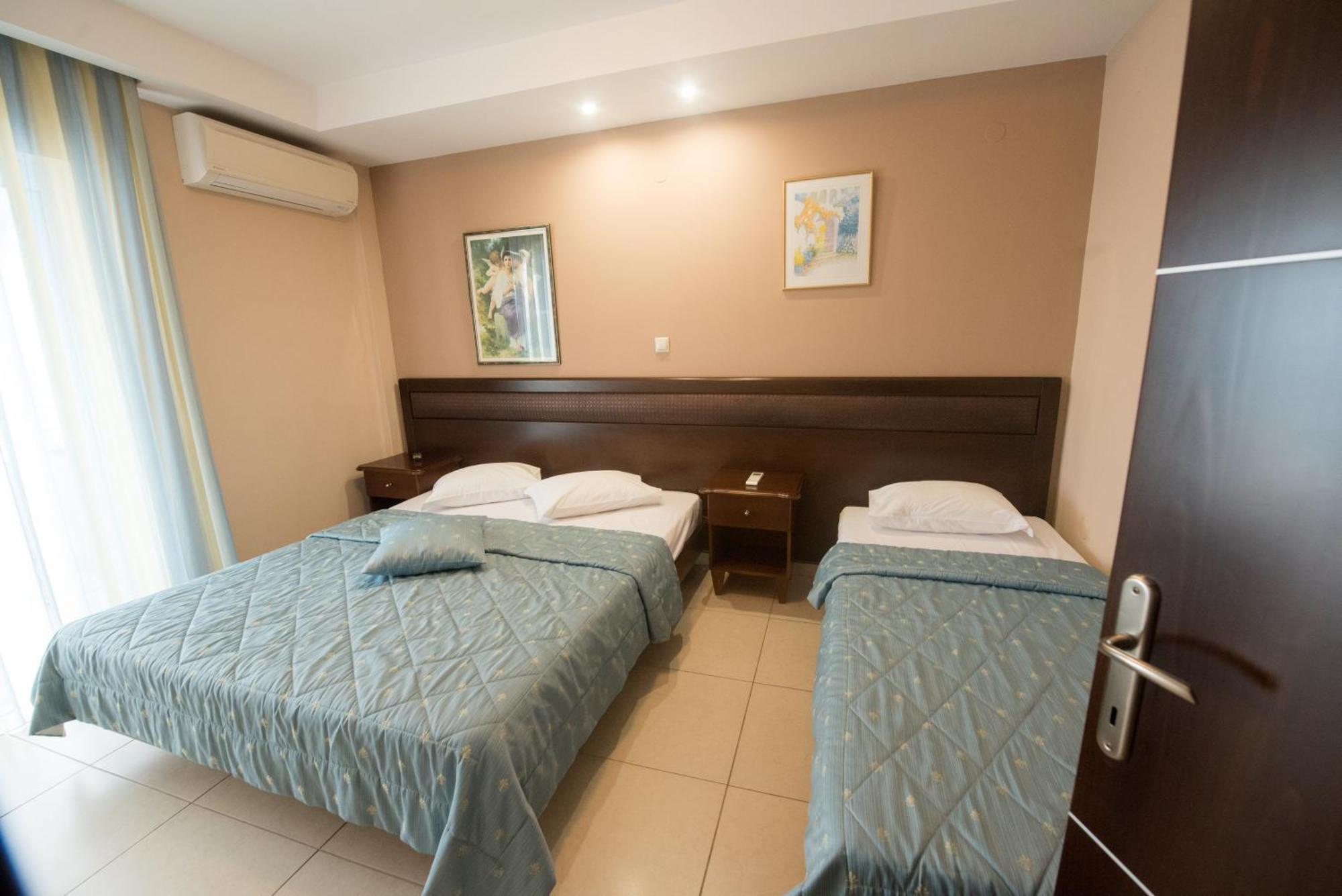Aris Aparthotel Paralía Екстериор снимка