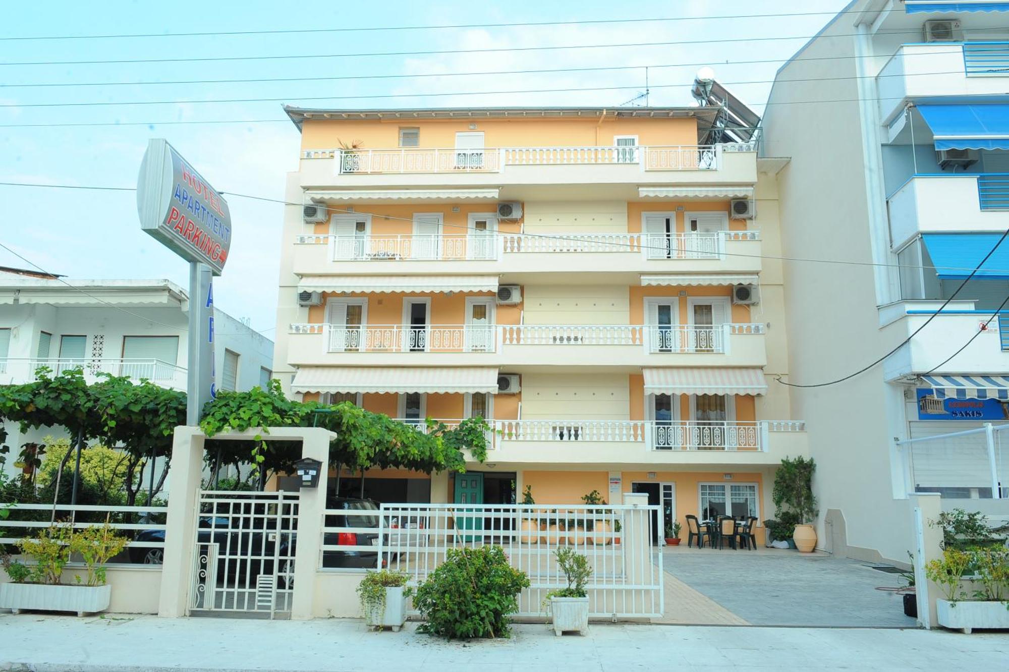 Aris Aparthotel Paralía Екстериор снимка